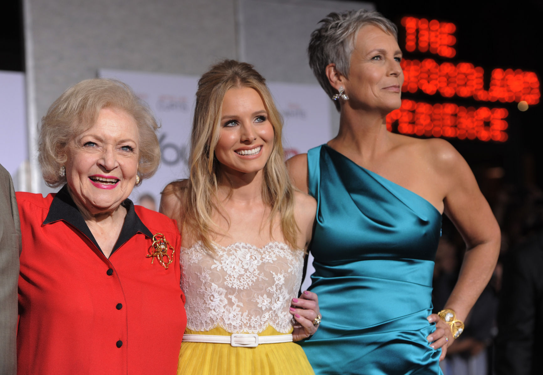 2010: Betty White, Kristen Bell, Jamie Lee Curtis